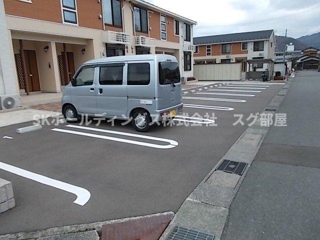 レインボーパレスⅠの駐車場