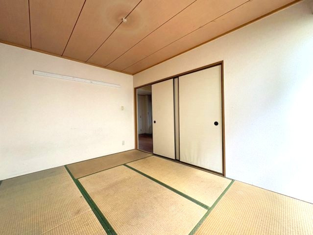 ハイツひまわりの和室