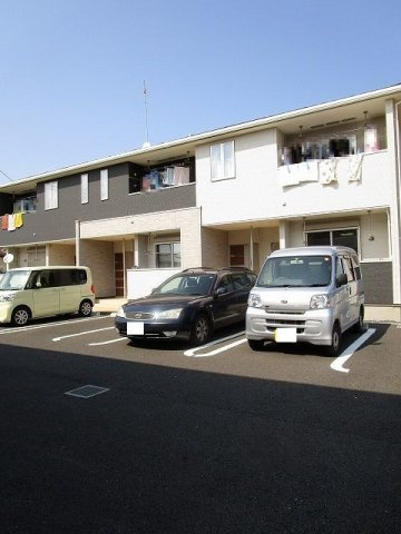 メゾン　グラースＢの駐車場|駐車場です