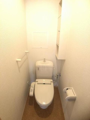 ドゥメゾンＢのトイレ|落ち着いたトイレです