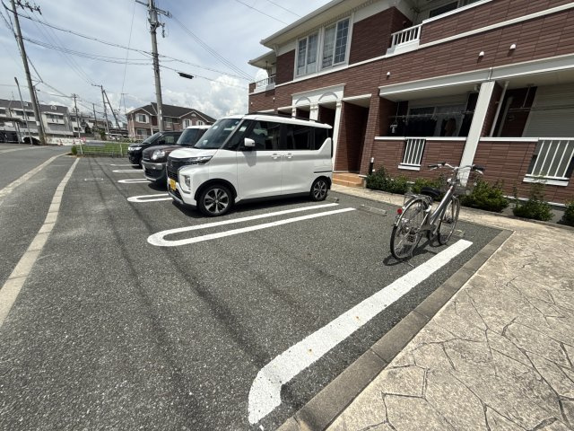 グランディールⅠ－Ａの駐車場