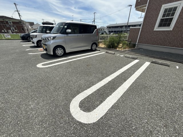 グランディールⅡ－Ａの駐車場