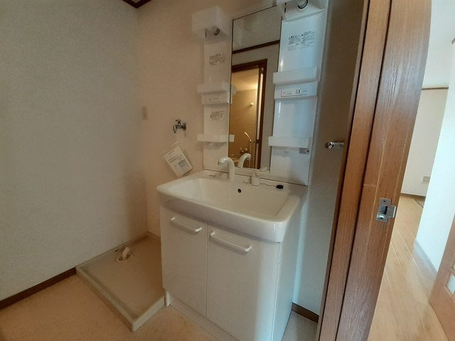 東フラワーの洗面所
