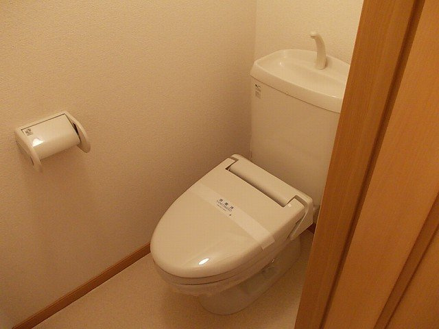 エレガント・カーサのトイレ
