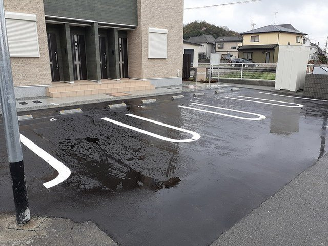 サンハウスⅡの駐車場