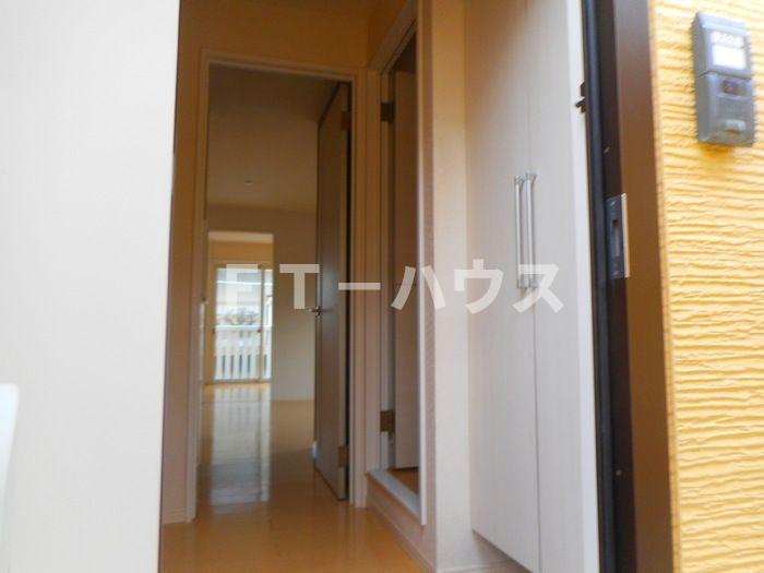 アネックスセキセン弐番館の玄関