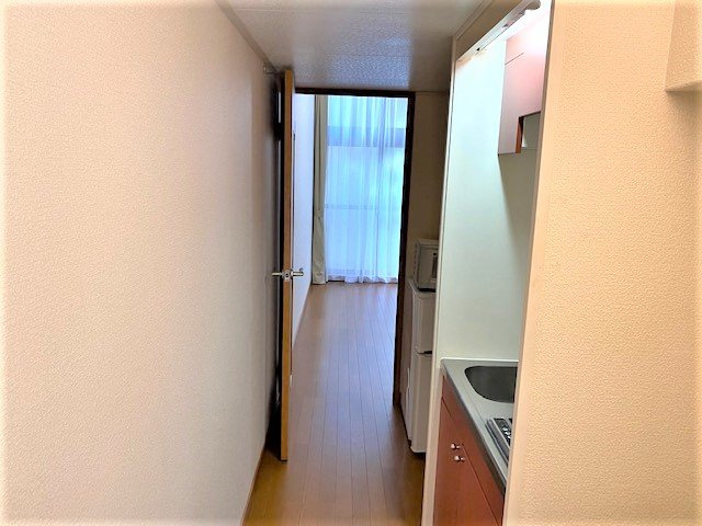 レオパレスたかのの玄関|明るい玄関です