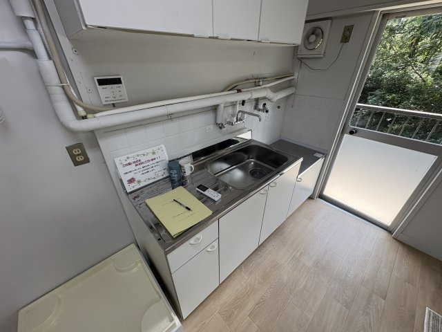 ドミールサニー君影１号棟のキッチン