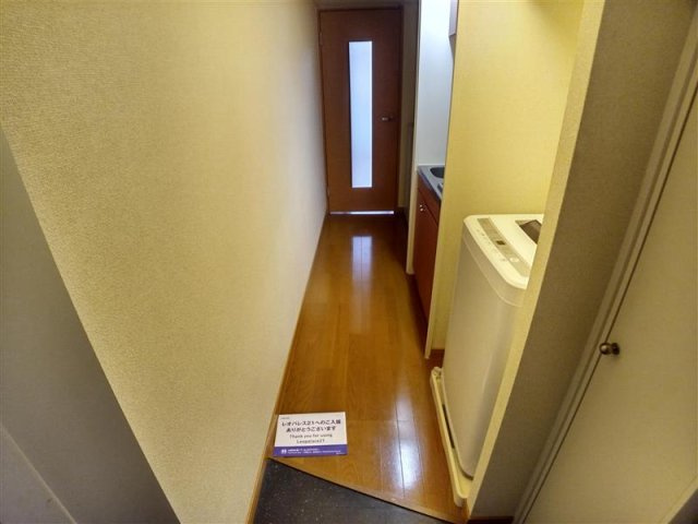 レオパレス園光Ⅰの玄関|設備仕様は号室により異なる為、現況を優先致します。