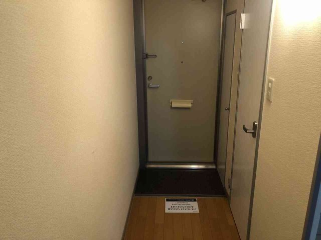 レオパレスフォレストヒルズの玄関|設備・仕様は号室により異なる為、現況を優先致します。