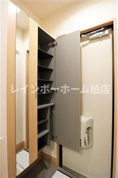 仲介手数料（賃料の1.10ヵ月）の50％OFF対象物件！の玄関
