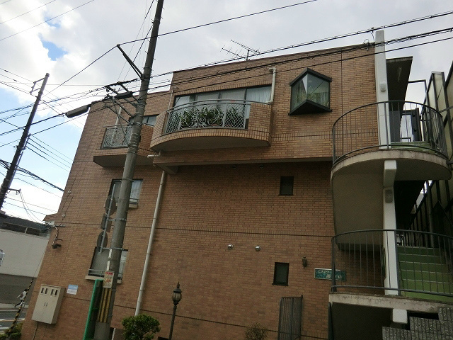 エスポワール諏訪山の外観