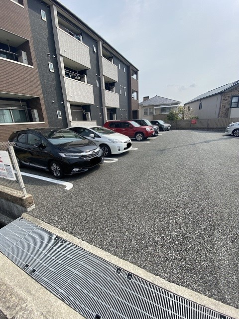 ヒルサイドウエガハラの外観