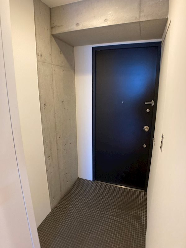 大阪市西区南堀江４丁目の賃貸マンションの玄関