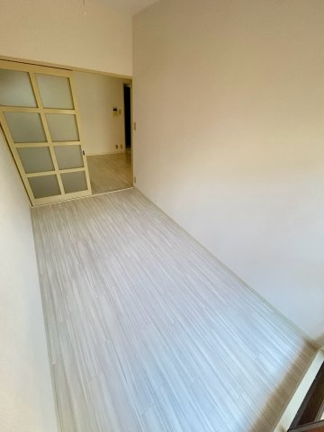 ハイコート甲子園の洋室