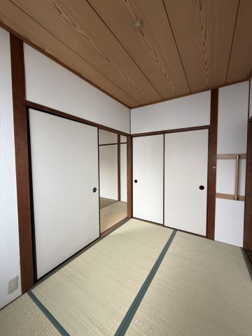 二葉町９丁目アパート の和室