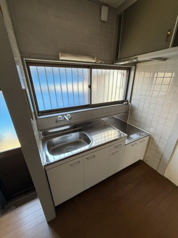 二葉町９丁目アパート のキッチン