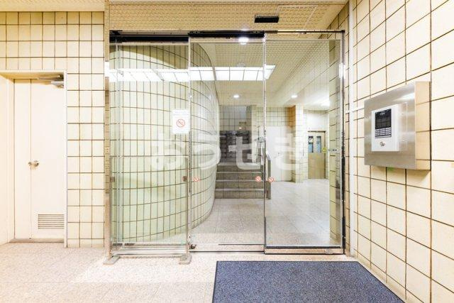 エトワール山下のエントランス