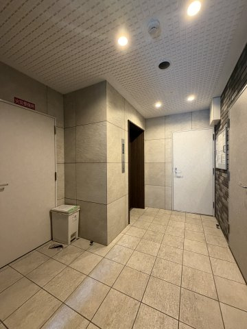 ブランドール新町のロビー