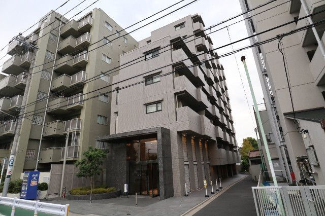 ルーブル亀戸天神前の外観