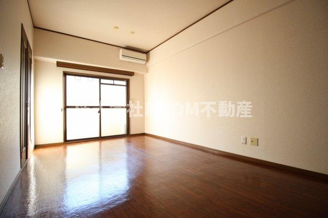 第8年見マンションの寝室