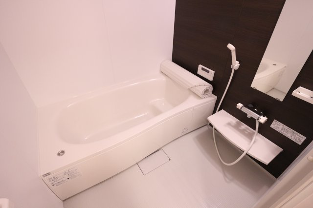 パークサイド歌敷山の浴室|同タイプハイツです。完成イメージにどうぞ