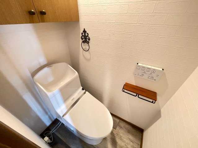 ワールドパレス三軒茶屋　分譲賃貸　振分　ネット0のトイレ