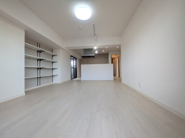サンライフ小倉原町（A-27）の居間・リビング