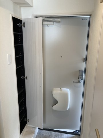 ハーモニーテラス宮前の玄関|ゆったりとした玄関です