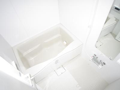 ラピスラズリの浴室