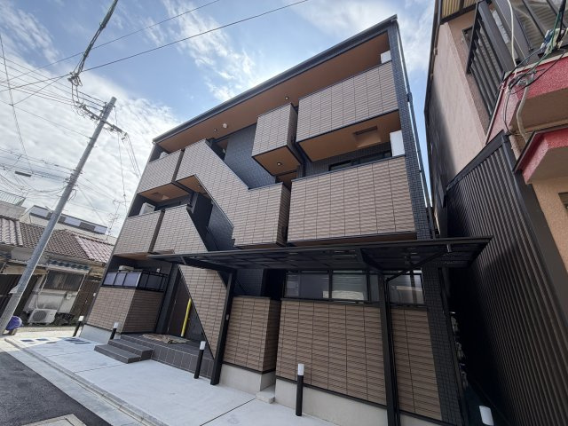 GM HILLS 野里町の外観