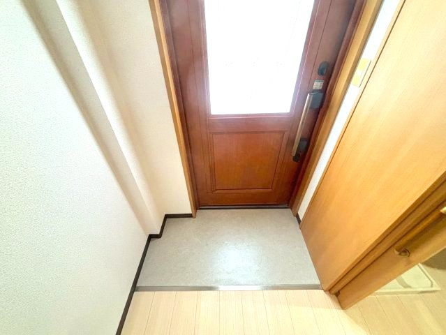セレーノはびきのの玄関