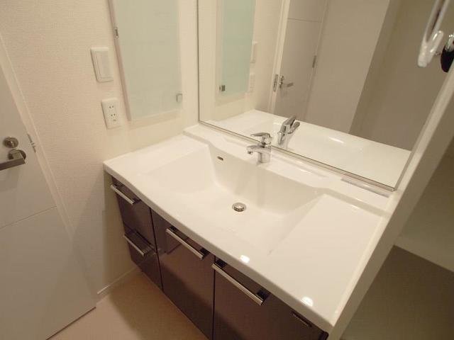 ＭＦＰＲ目黒タワーの洗面所|※写真は同タイプ住戸です。