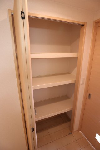 西舞子壱番館の収納