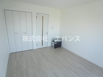 【寝室】 | ジーメゾン千葉村田町ヘルミ | 落ち着いて過ごせるお部屋なので、寝室にいかがでしょうか