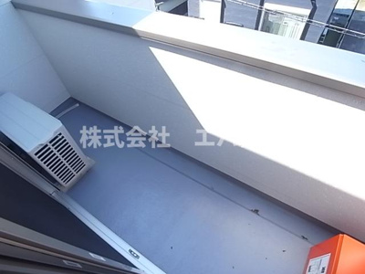 【バルコニー】 | ジーメゾン千葉村田町ヘルミ | 外からの目が気にならないバルコニーで洗濯物が干せます