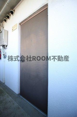 T´ｓマンションの玄関|シンプルで使いやすい玄関です