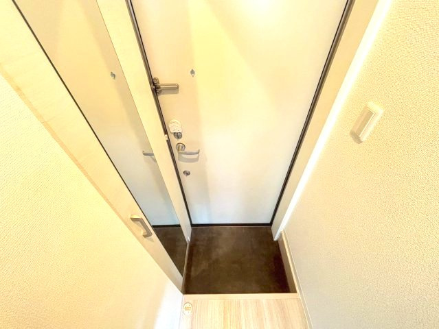 ステラウッド古市の玄関