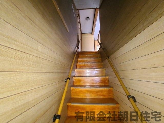【その他】 | 東朝日町　中古戸建 1,100万円 | 階段です