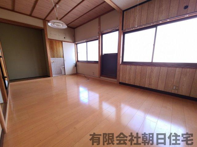 【洋室】 | 東朝日町　中古戸建 1,100万円 | スタンダードな洋室です