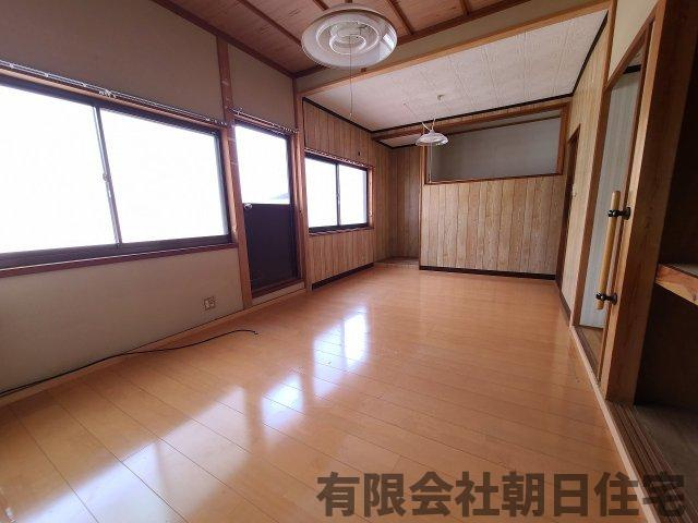 【洋室】 | 東朝日町　中古戸建 1,100万円 | 個人の部屋や寝室として使える洋室です