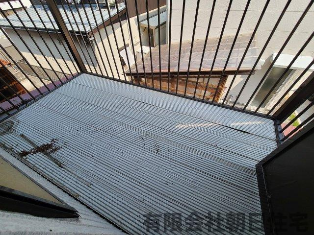 【バルコニー】 | 東朝日町　中古戸建 1,100万円 | バルコニーがあります
