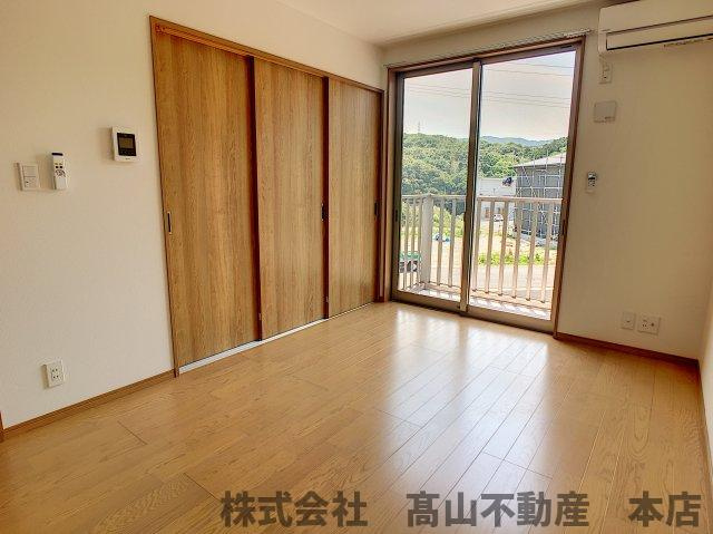 宗像市名残のアパートの居間・リビング