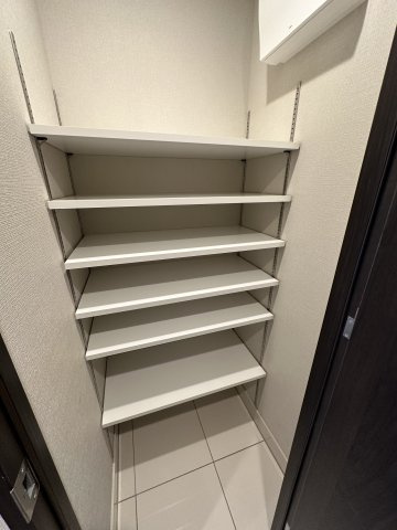 コンシェリア目黒本町 ＴＨＥ ＲＥＳＩＤＥＮＣＥの収納|大きなスペースがあり、収納には困りません