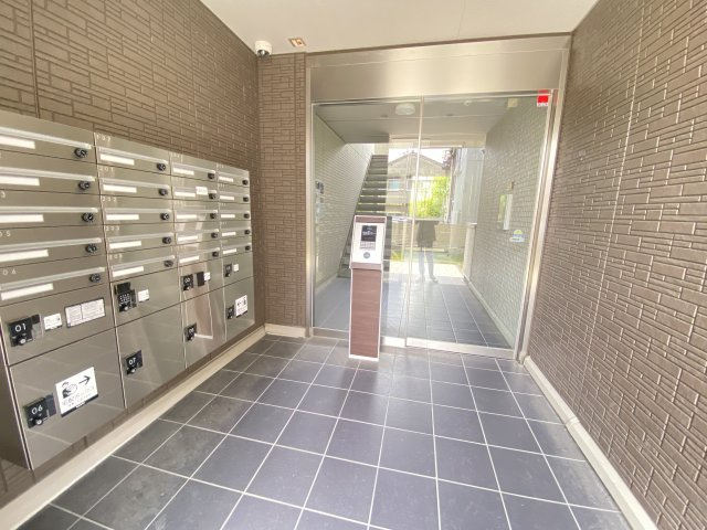 サンジェルマン市岡のエントランス