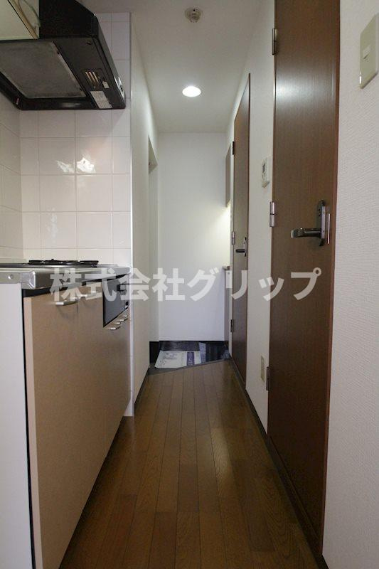 グリフィン横浜・ルミエールの玄関
