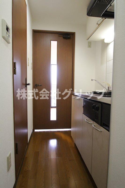 グリフィン横浜・ルミエールの玄関