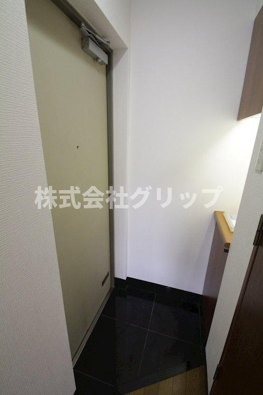 グリフィン横浜・ルミエールの玄関
