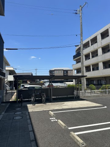 クリア　トゥレスＢＣ　Ｃ棟の駐車場