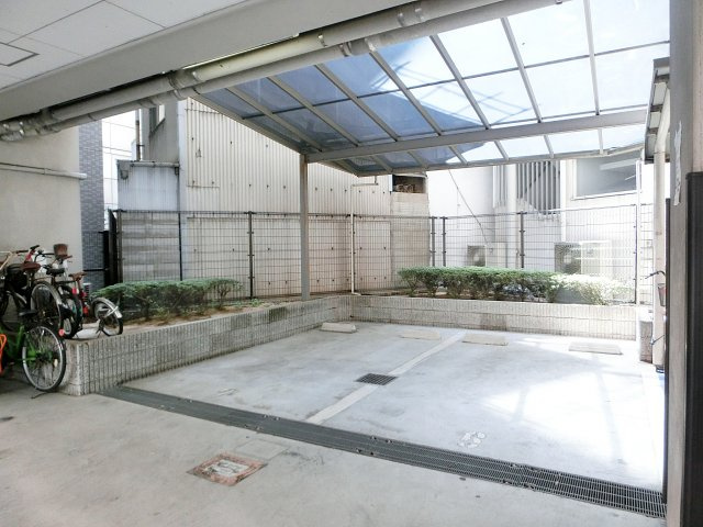 エスリード難波駅前の周辺